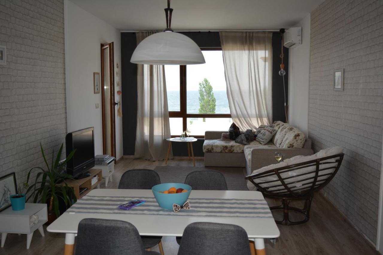 East From Paradise Apartment Varna Dış mekan fotoğraf